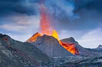 En 2021 et 2022 déjà, la péninsule de Reykjanes a connu deux éruptions importantes. La nouvelle crise sismique pourrait indiquer qu'un nouvel épisode se prépare. © Neil, Adobe Stock