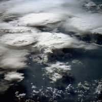 Groupe d’orages au-dessus du sud du Brésil photographiés en 1984 à bord de la navette spatiale Challenger. © Nasa
