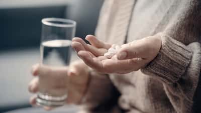 Les benzodiazépines prescrites pour dormir augmenteraient le risque de démence chez les personnes âgées. © Loghtfield Studios, Adobe Stock