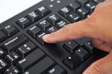 Contrairement à ce que l’on peut imaginer, la suppression d’un fichier n’est jamais définitive. Certains outils professionnels puissants peuvent récupérer n’importe quel contenu effacé. Recuva n’est certes pas aussi performant, mais il est gratuit et pourra vous aider dans bien des situations. © Murengstockphoton Shutterstock Contrairement à ce que l’on peut imaginer, la suppression d’un fichier n’est jamais définitive. Certains outils professionnels puissants peuvent récupérer n’importe quel contenu effacé. Recuva n’est certes pas aussi performant, mais il est gratuit et pourra vous aider dans bien des situations. © Murengstockphoton Shutterstock