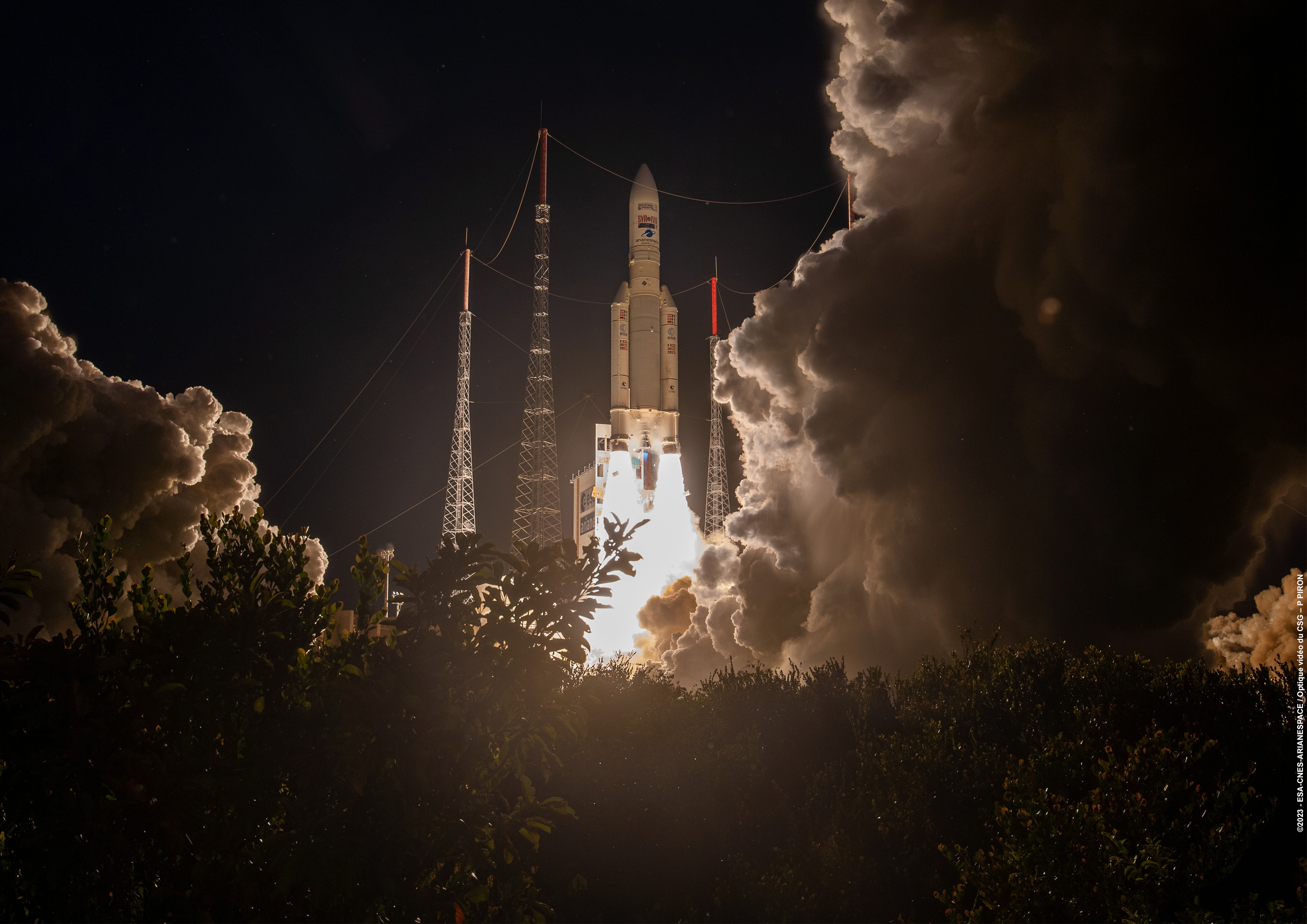 Décollage de la dernière Ariane 5. © ESA, Cnes, Arianespace, Optique video du CSG, P. Piron
