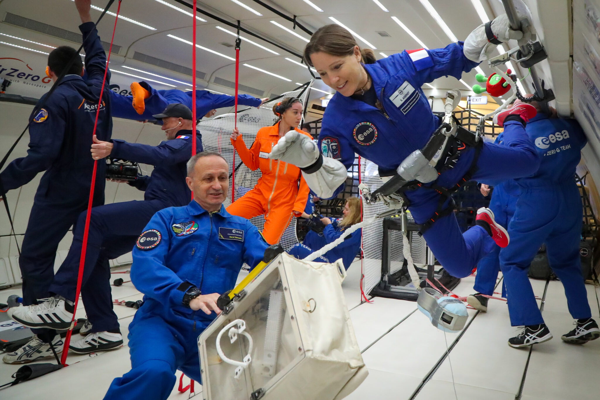 Sophie Adenot en plein entraînement en microgravité lors d'un vol Zéro-G. © ESA-A. Conigli