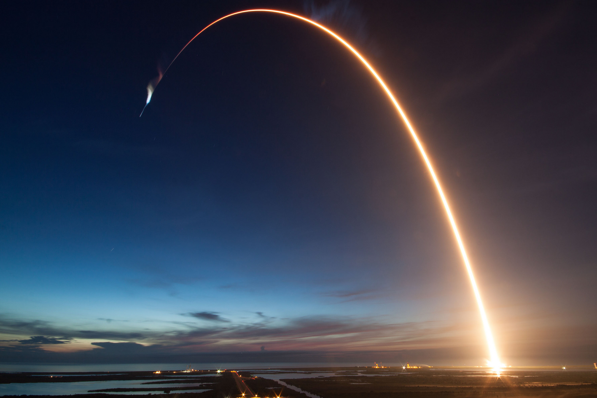 Les lancements de fusées spatiales perturbent le trafic aérien. © Space X