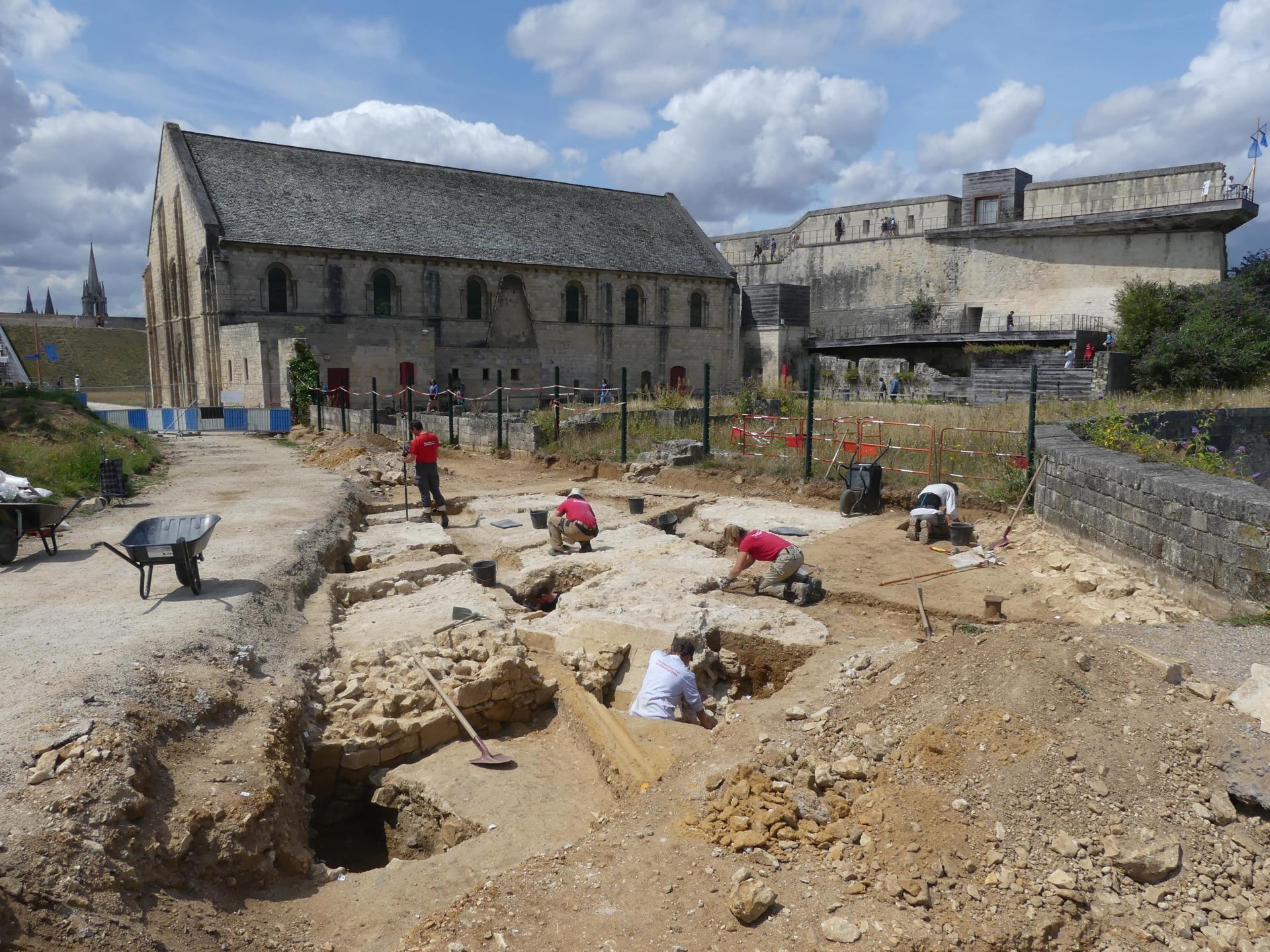 Le château de Caen fera partie des lieux ouverts au public lors du week-end des Journées européennes de l’archéologie. © Inrap