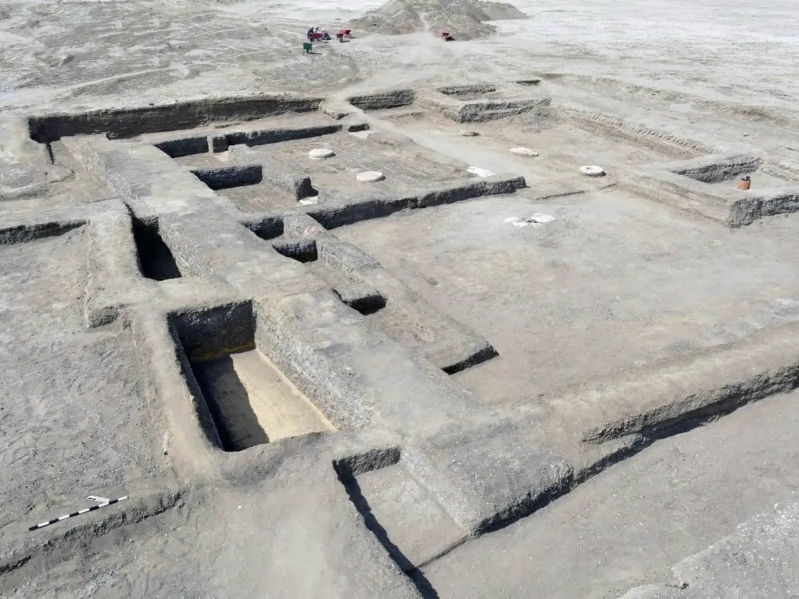 Les vestiges de la villa du pharaon Thoutmôsis III, excavée par des archéologues égyptiens. © Ministère du Tourisme et des Antiquités 