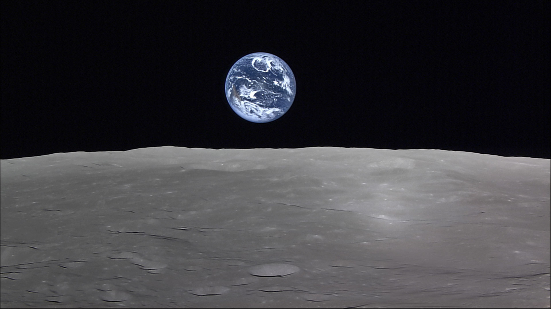 La Terre vue depuis l'orbite lunaire. Cette image a été acquise par la sonde japonaise Kaguya, en orbite autour de la Lune de septembre 2007 à juin 2009.&nbsp;© Jaxa