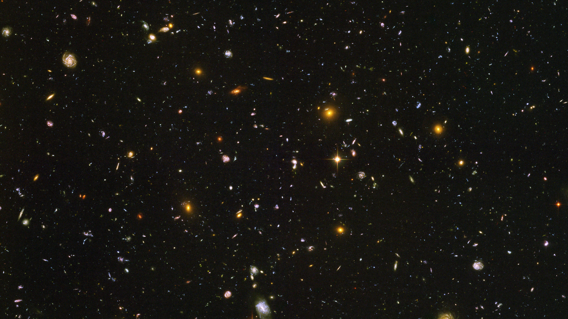 Le célèbre champ profond d'Hubble. © Nasa, ESA, S. Beckwith (STScI),&nbsp;HUDF Team