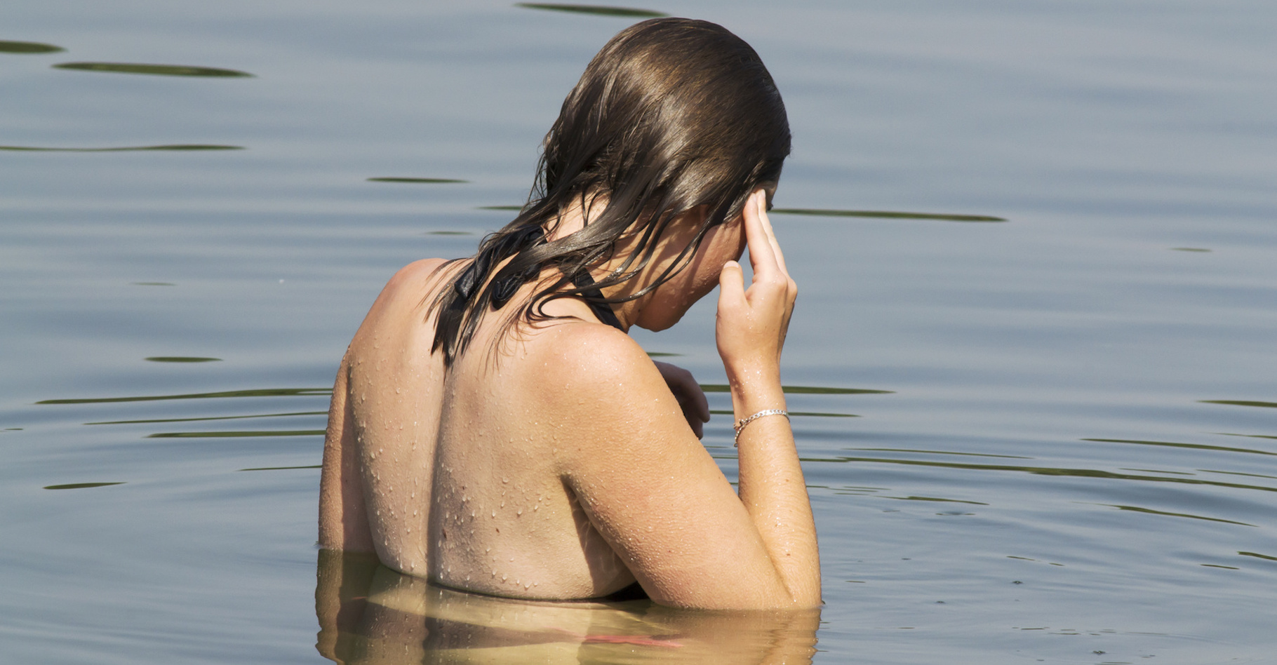 À l’heure de la baignade, les enfants et les personnes âgées risquent plus l’hydrocution (ou choc thermique). © brimeux, Fotolia