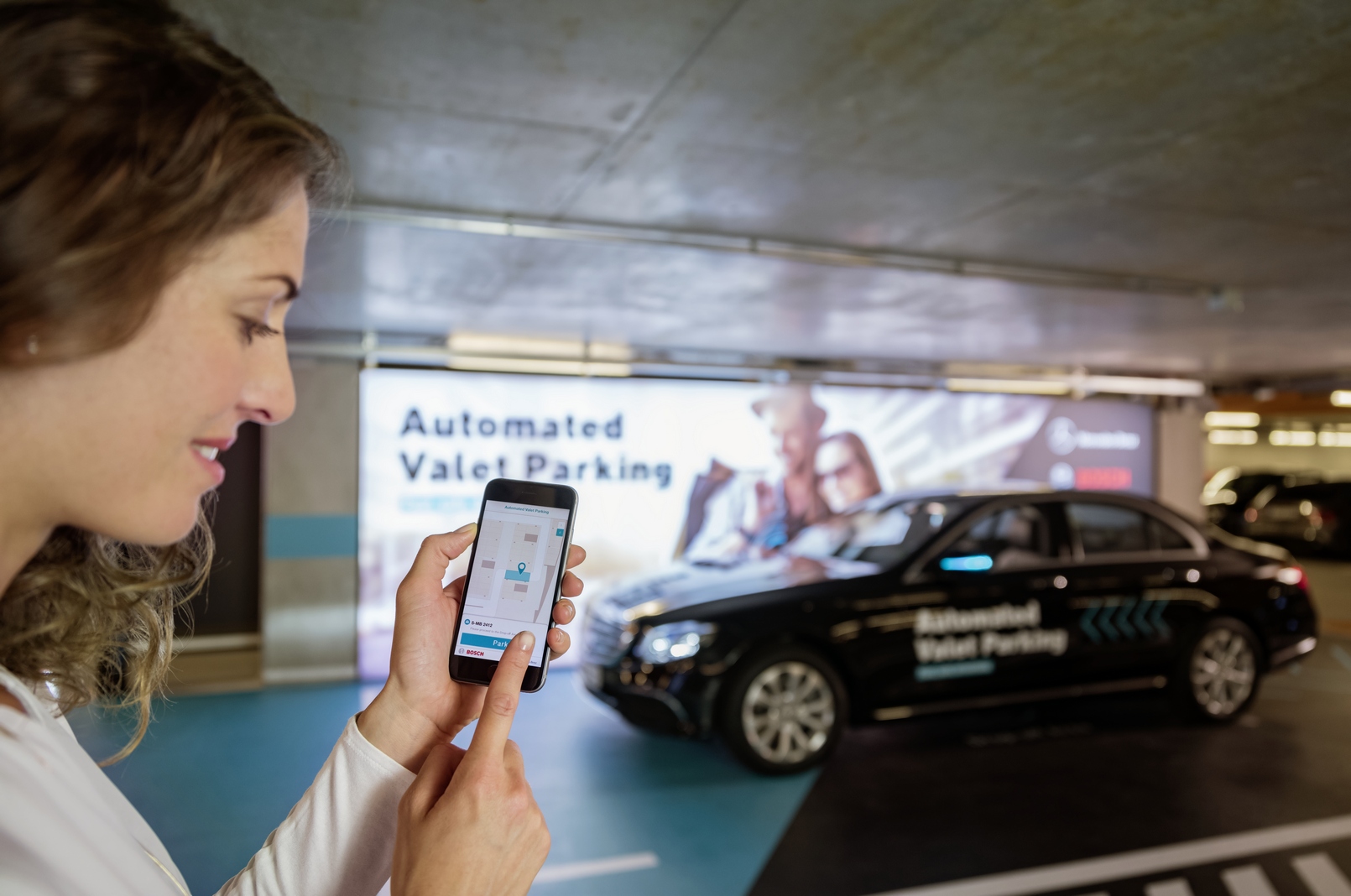 Le service de valet de parking autonome de Bosch et Mercedes-Benz. © Mercedes-Benz