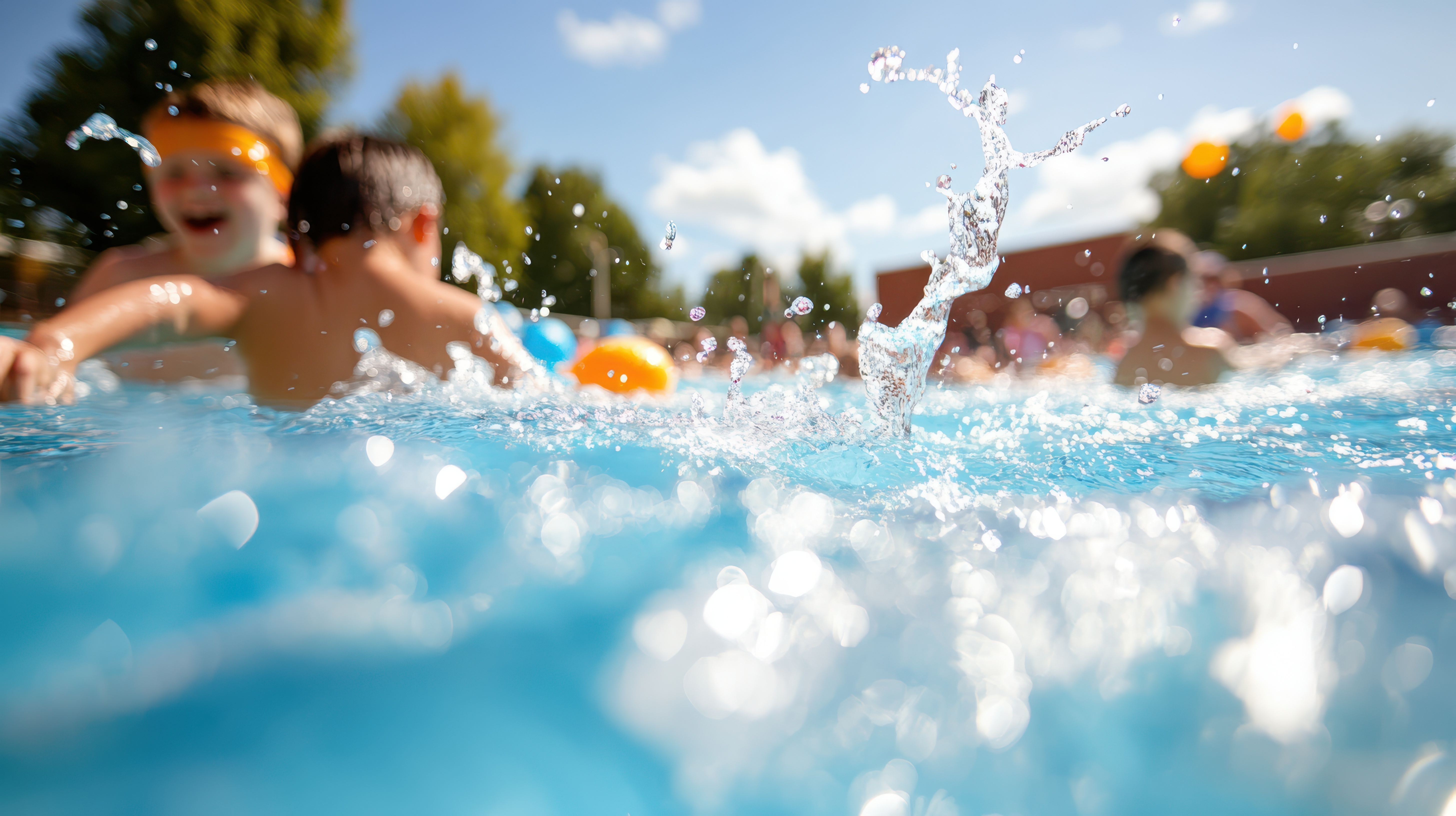 Otites, diarrhées, irritations : pourquoi les piscines publiques peuvent devenir un cauchemar sanitaire. © VirtuLens, Adobe Stock.