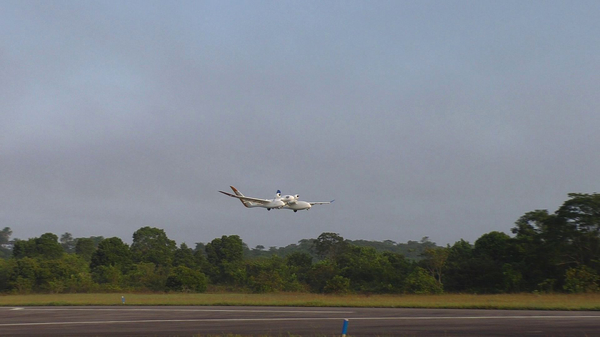 Vol d'essai à Kourou, au Centre spatial guyanais, du concept de lanceur semi-réutilisable Altaïr de l'Onera. © Cnes