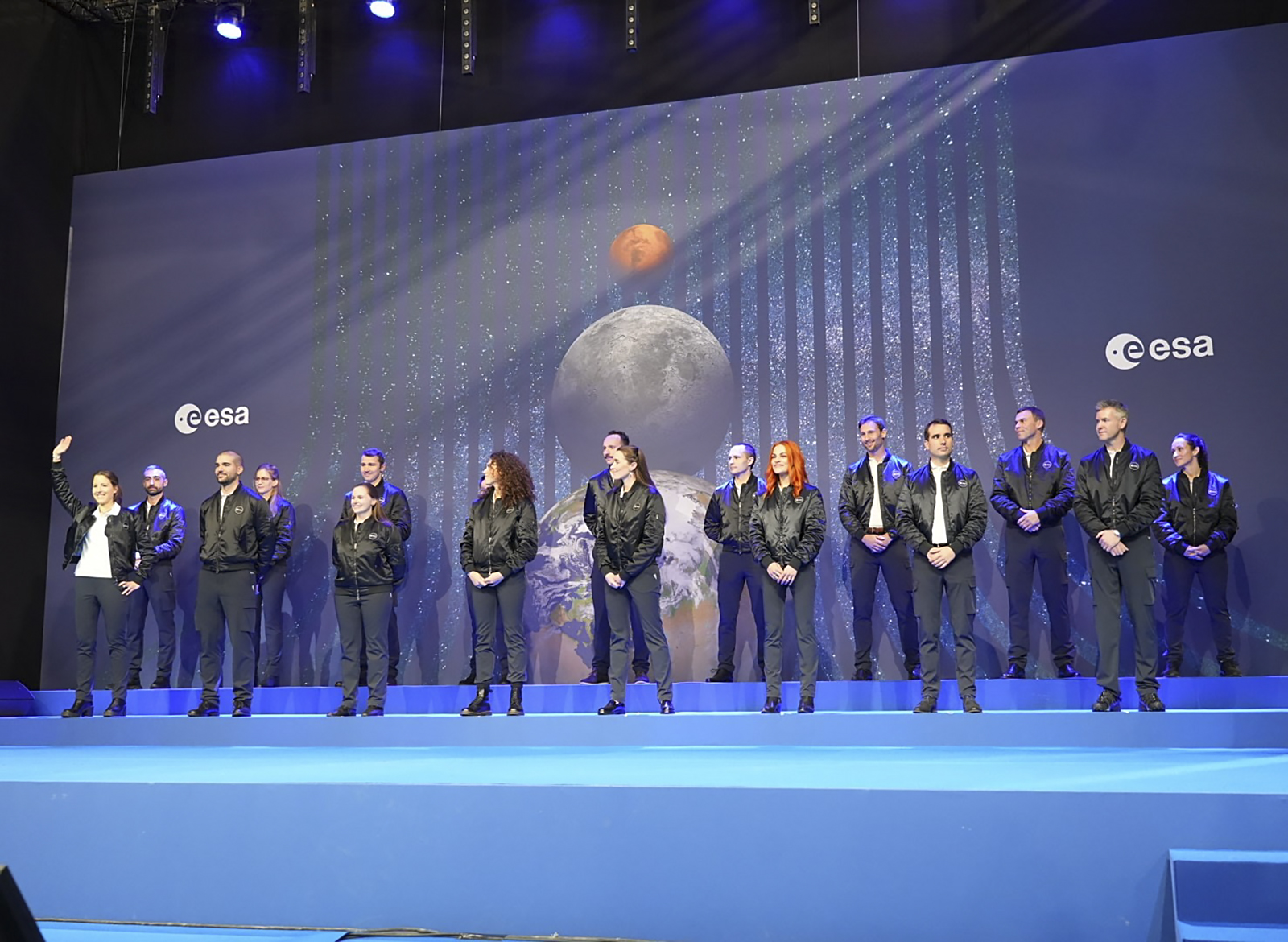 L'agence spatiale européenne vient&nbsp;d'annoncer la nouvelle promotion d'astronautes dont cinq rejoindront la Station spatiale internationale. © ESA