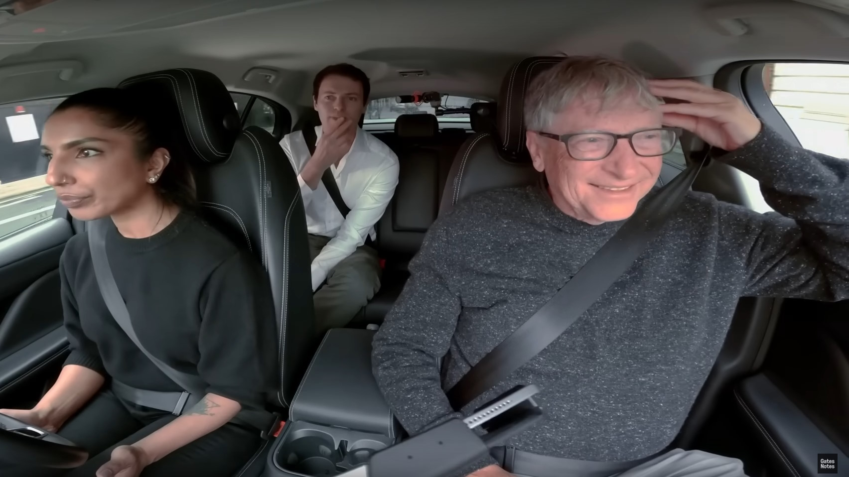 Bill Gates a arpenté les rues de Londres dans une voiture conduite par une IA de la société Wayve. © Bill Gates