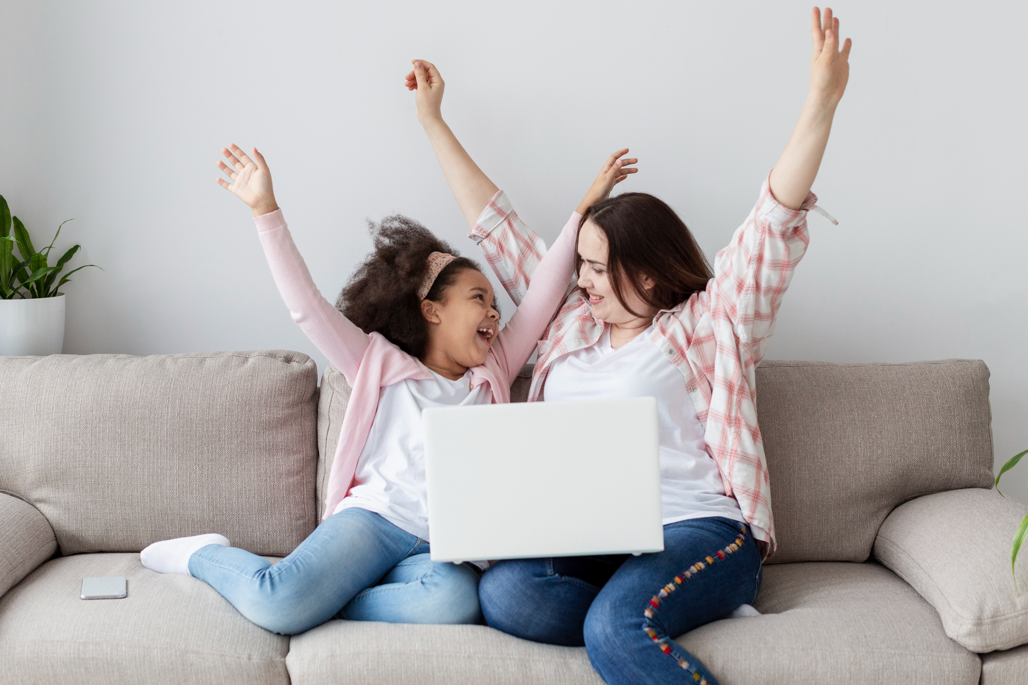 Série spéciale rentrée : Bouygues lance une offre fibre avec TV à moins de 25 €/mois