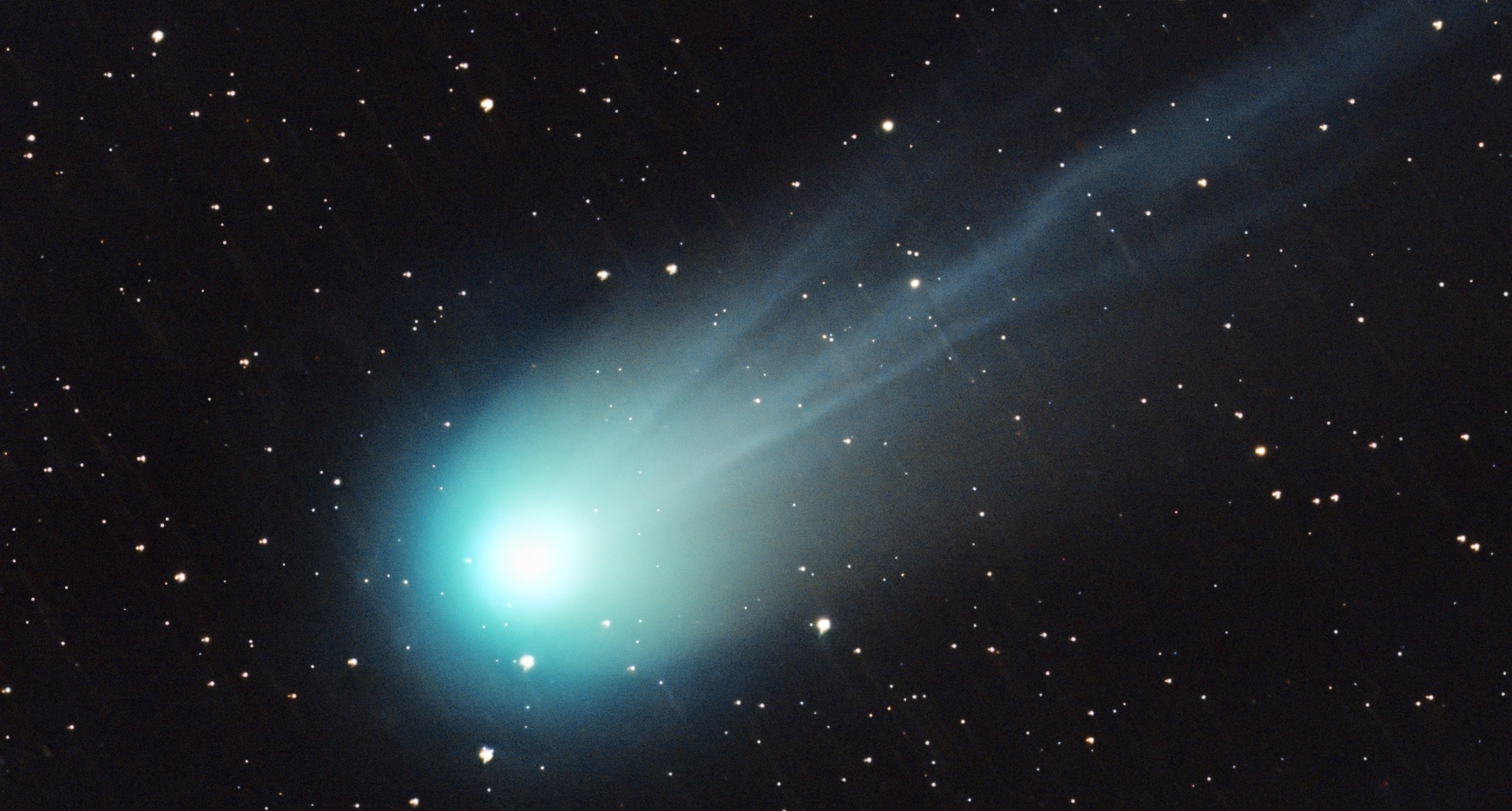 Gros plan sur le noyau et la chevelure de la comète 12P/Pons-Brooks surnommée aussi « Mère des Dragons ». © Nielander via Wikimedia Commons