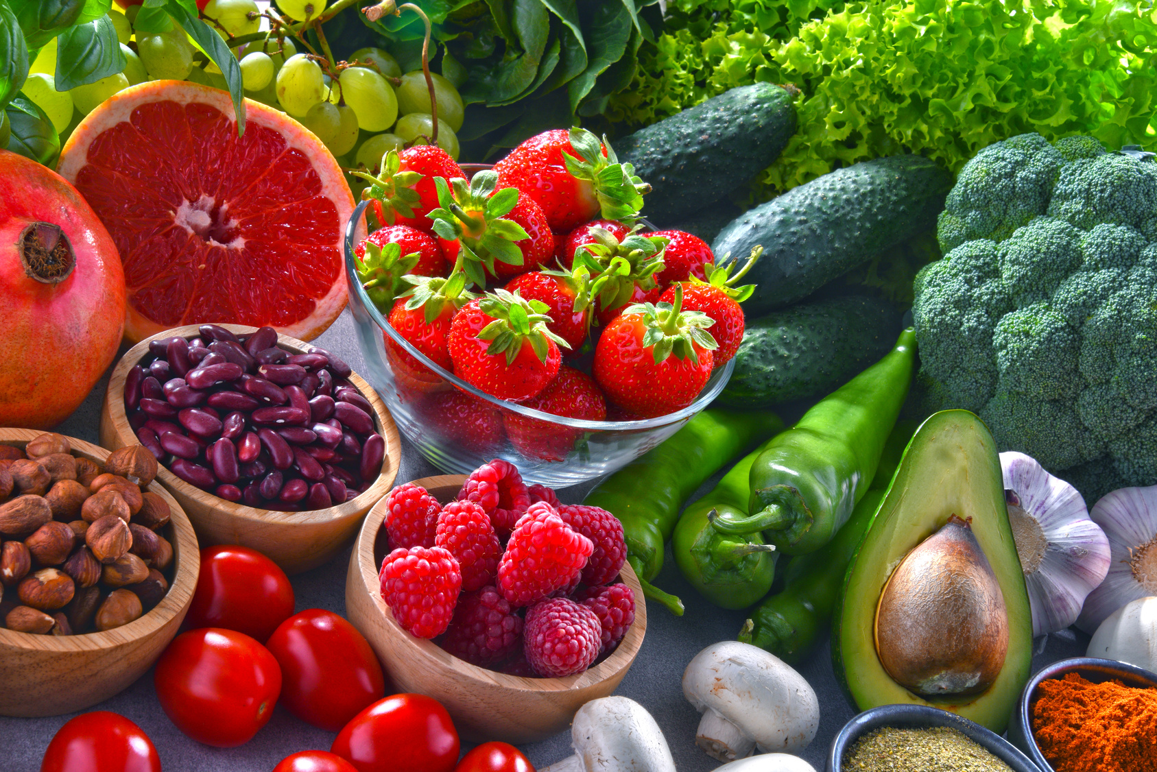 Fruits, légumes et curcuma... des aliments qui peuvent aider contre les inflammations. © Monticellllo, Fotolia