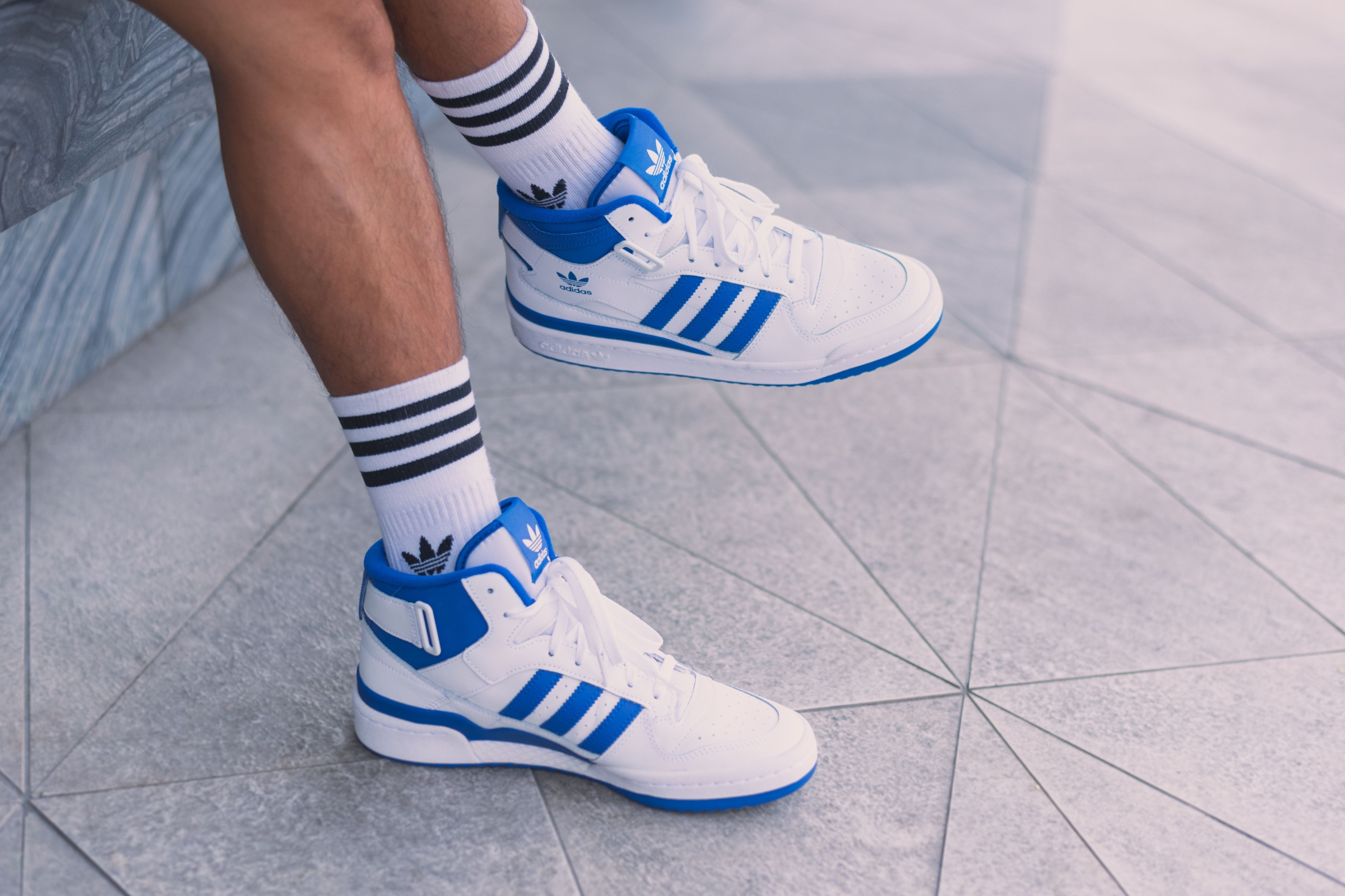 sneakers adidas © Shutterstock