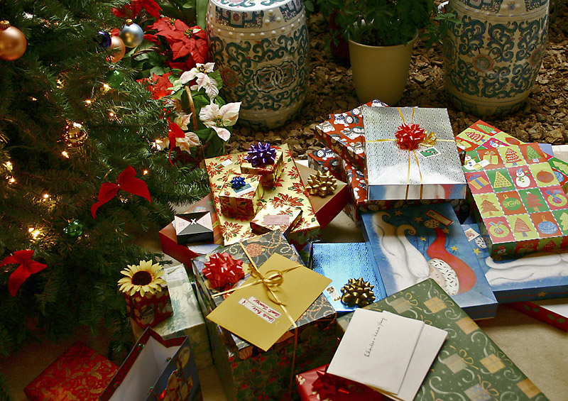 Pendant les fêtes de fin d’année, il n’est pas toujours évident de dénicher le cadeau qui plaira à son destinataire, tout en respectant son budget. © Kelvin Kay, Wikimedia Commons, cc by sa 3.0