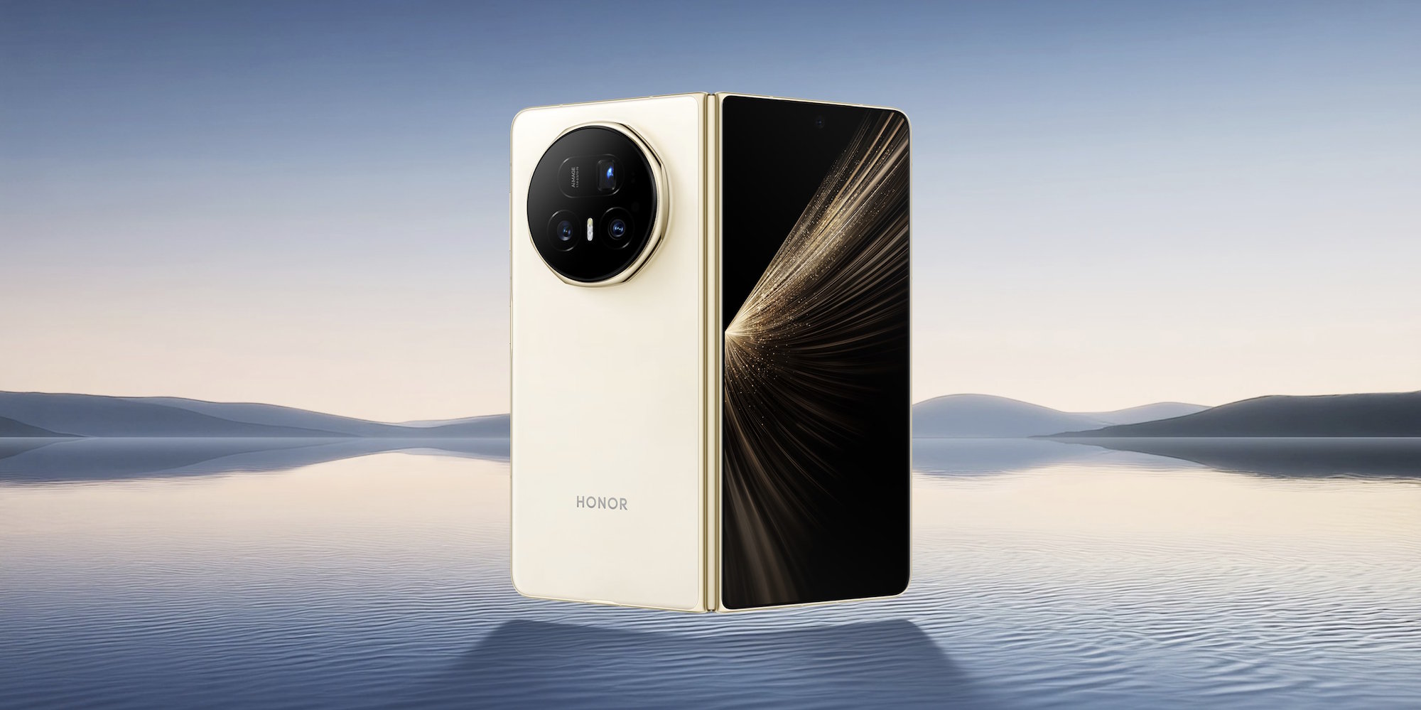 Le Magic V5 de Honor en blanc, la seule couleur pour laquelle le smartphone est le pliable le plus fin au monde. © Honor