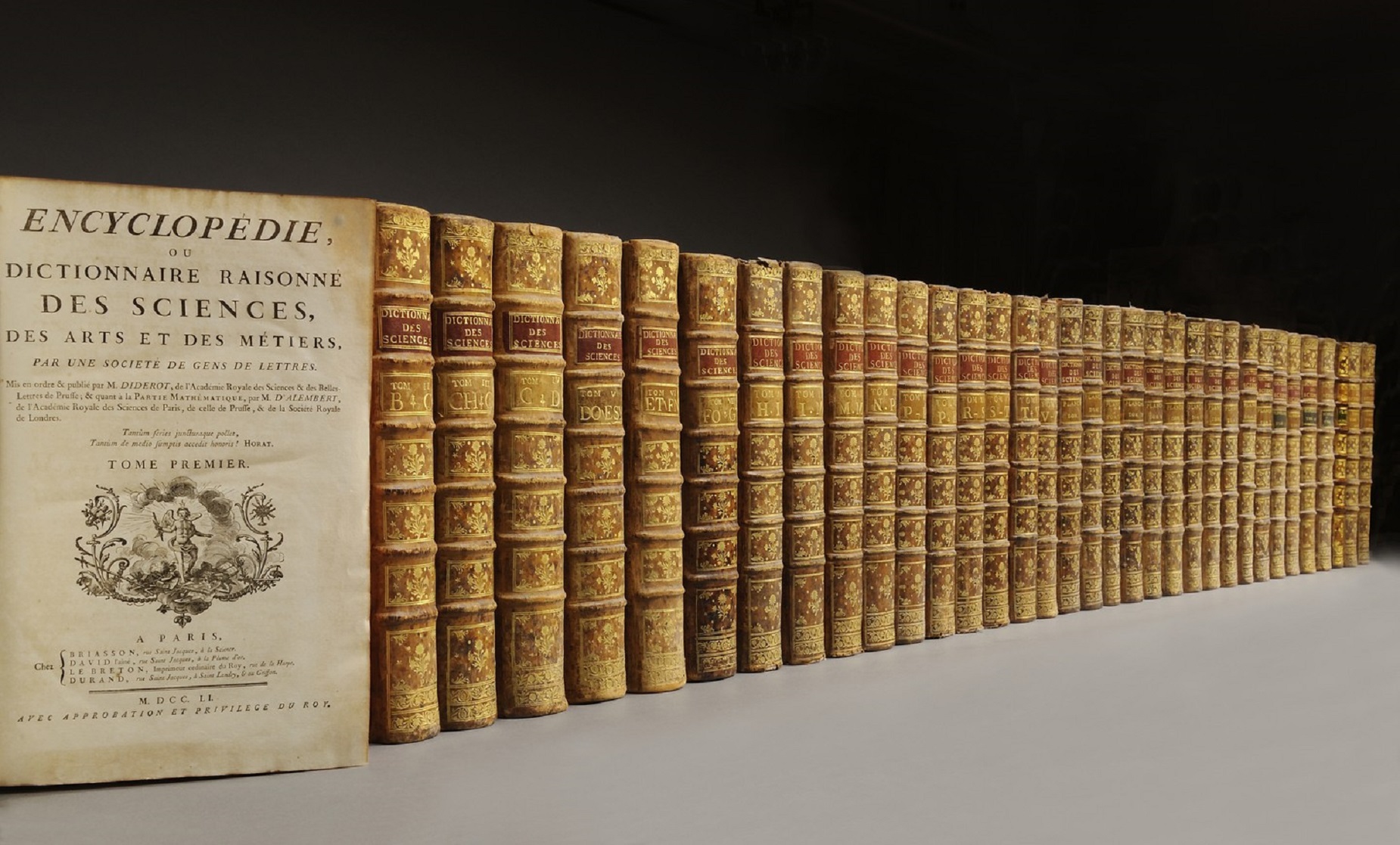 L'Encyclopédie de Diderot et d'Alembert, 35 volumes, édités entre 1751 et 1780. © Bibliorare.com, 1999-2017 Bibliorare-Association