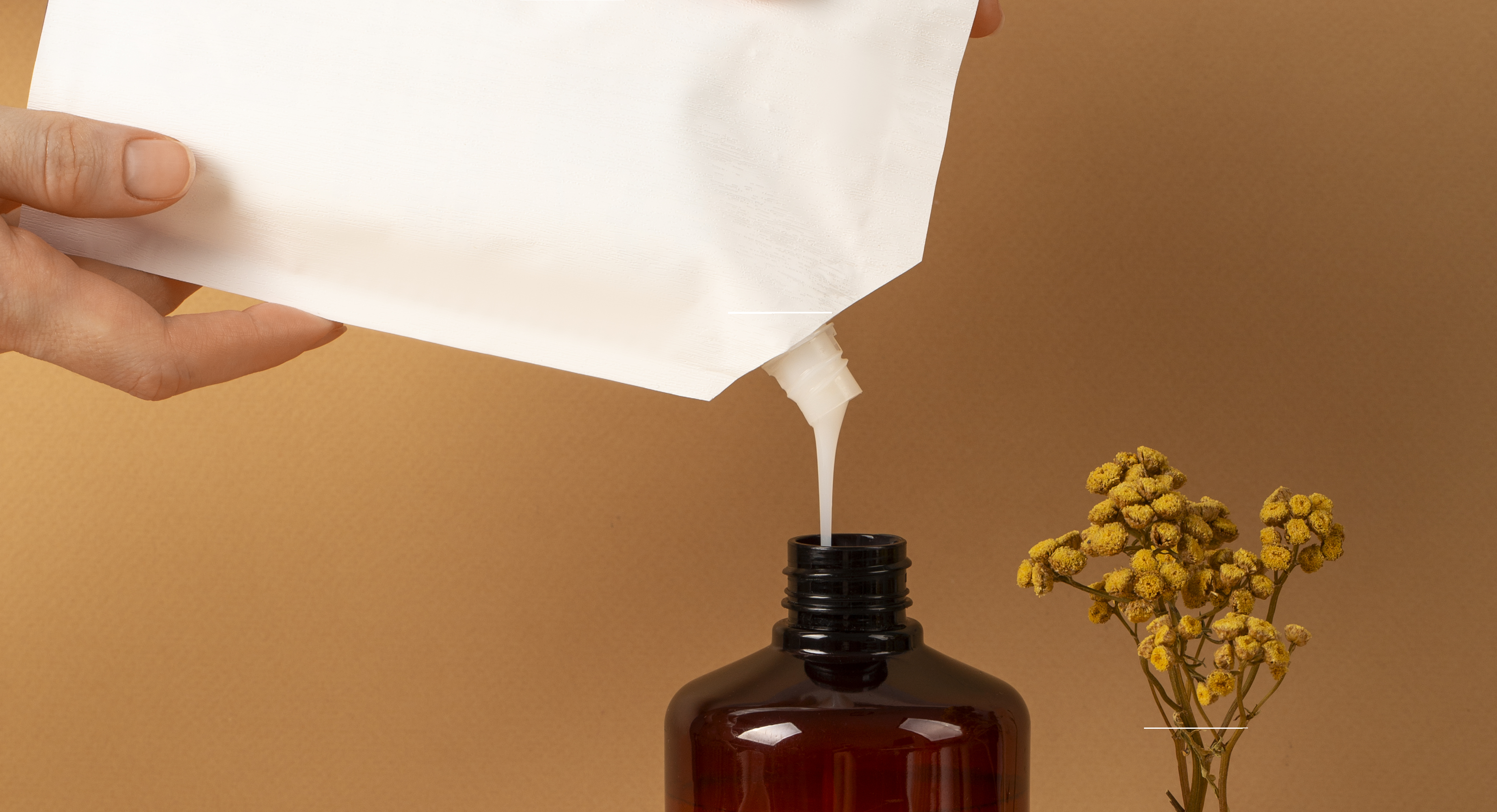Le groupe L'Oréal s'engage à réduire de 20 % l’intensité de ses emballages d’ici à 2030. © Freepik