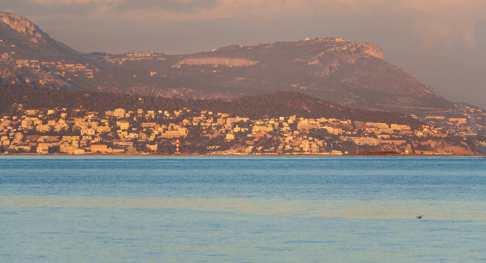 De nouveaux records viennent d'être battu en Méditerranée, où la température de surface dépasse par endroit les 31 °C. © G.R. (WoMoGuide.de), Adobe Stock