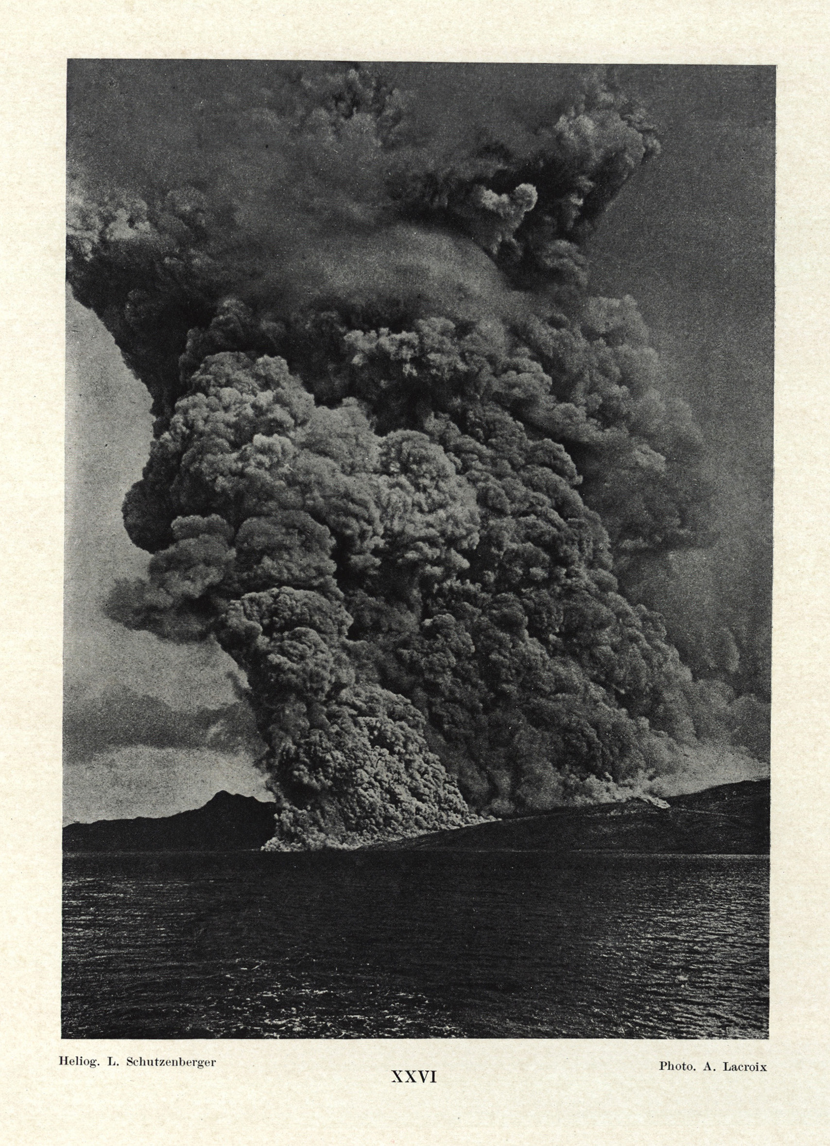 Nuée ardente du 16 décembre 1902 de la Montagne Pelée.&nbsp;© Alfred Lacroix