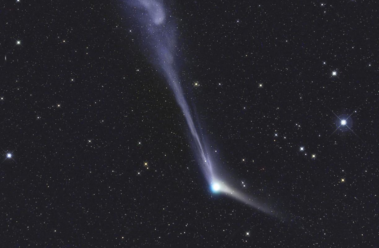 La comète Catalina et ses deux queues
