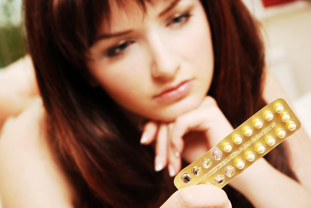 Depuis décembre 2012 et la médiatisation des risques liés aux contraceptifs oraux combinés (COC), un changement important des habitudes des femmes est survenu dans la contraception en France. © Shutterstock.com, katielittle