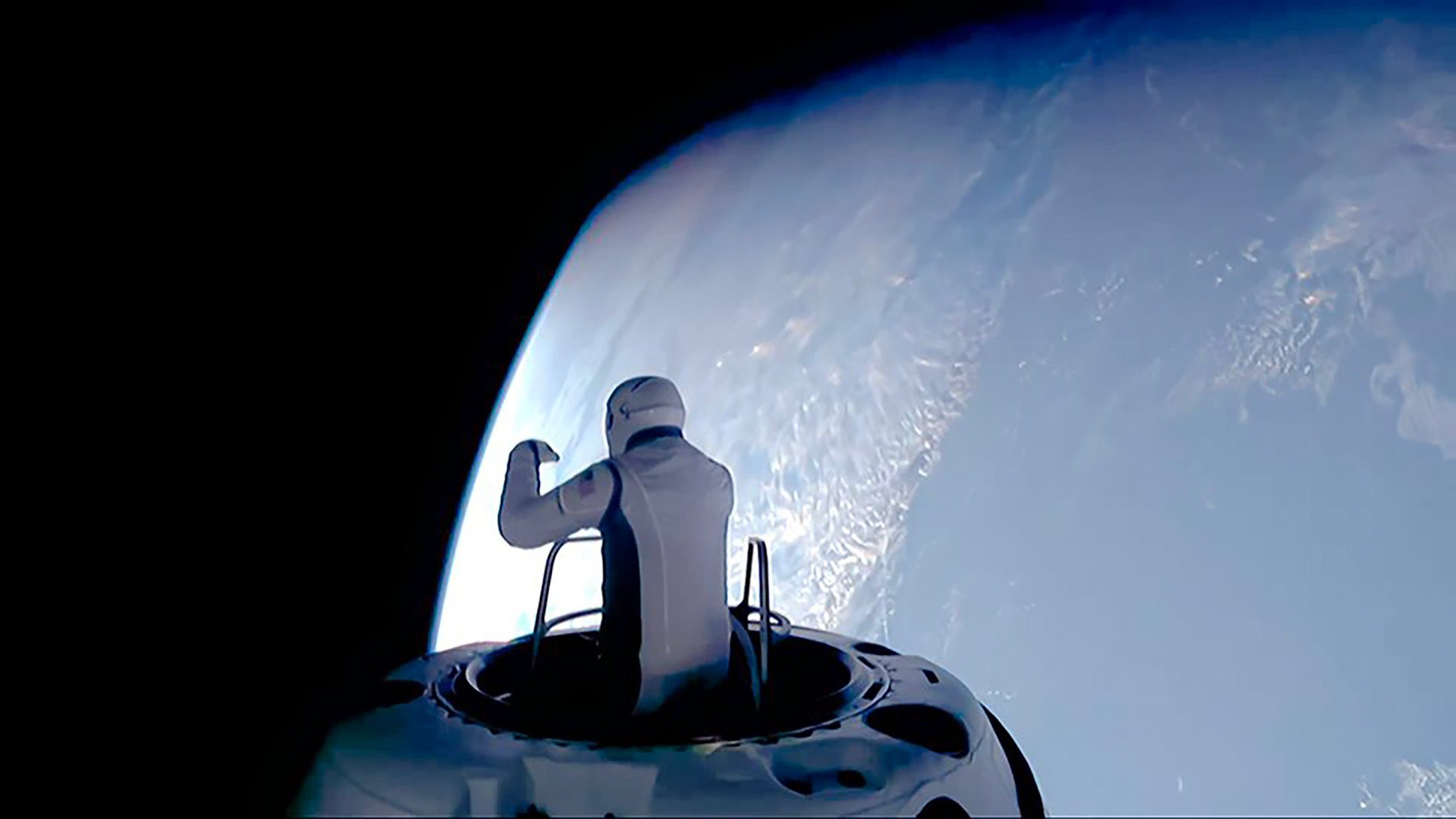 La sortie dans l'espace de Sarah Gillis, employée de SpaceX, lors de la mission Polaris Dawn. © SpaceX