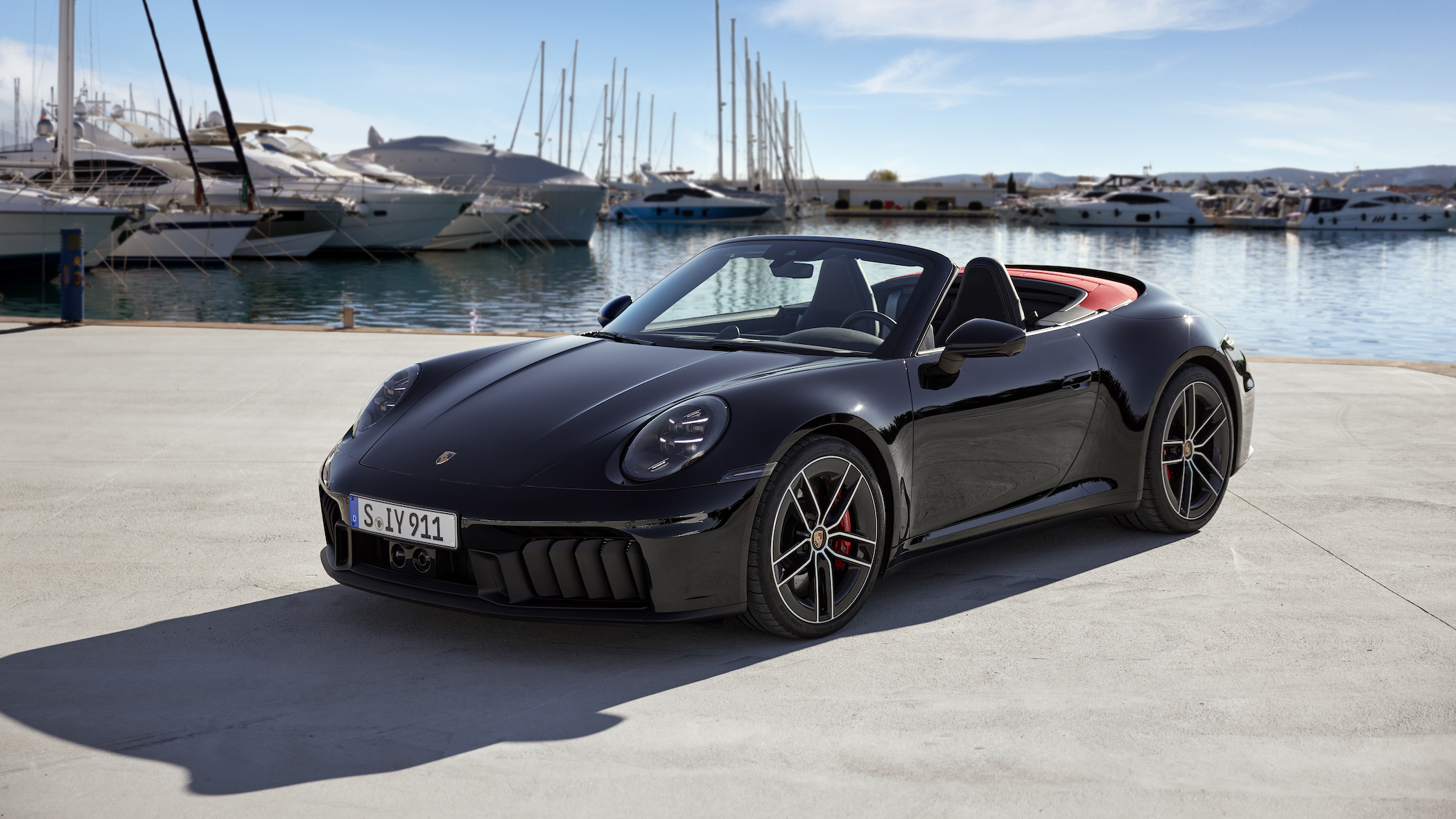 La nouvelle 911 GTS T-Hybrid profite d'une forte puissance avec un total de 541 chevaux. © Porsche