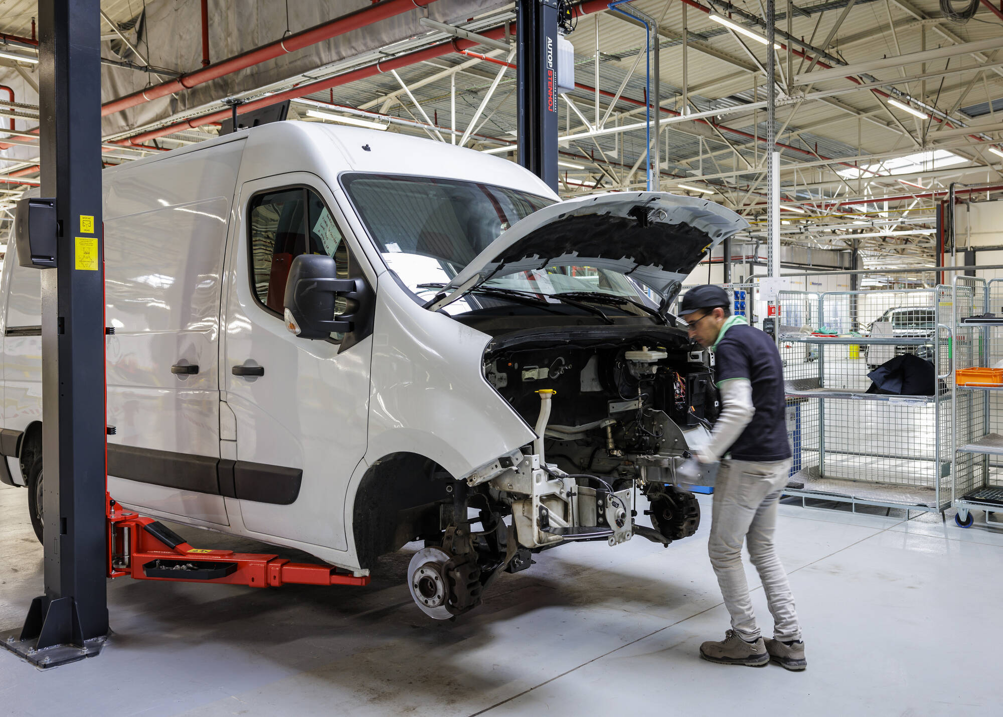 Le rétrofit du Renault Master III lui permet de disposer d'une autonomie de près de 200 kilomètres. © Renault