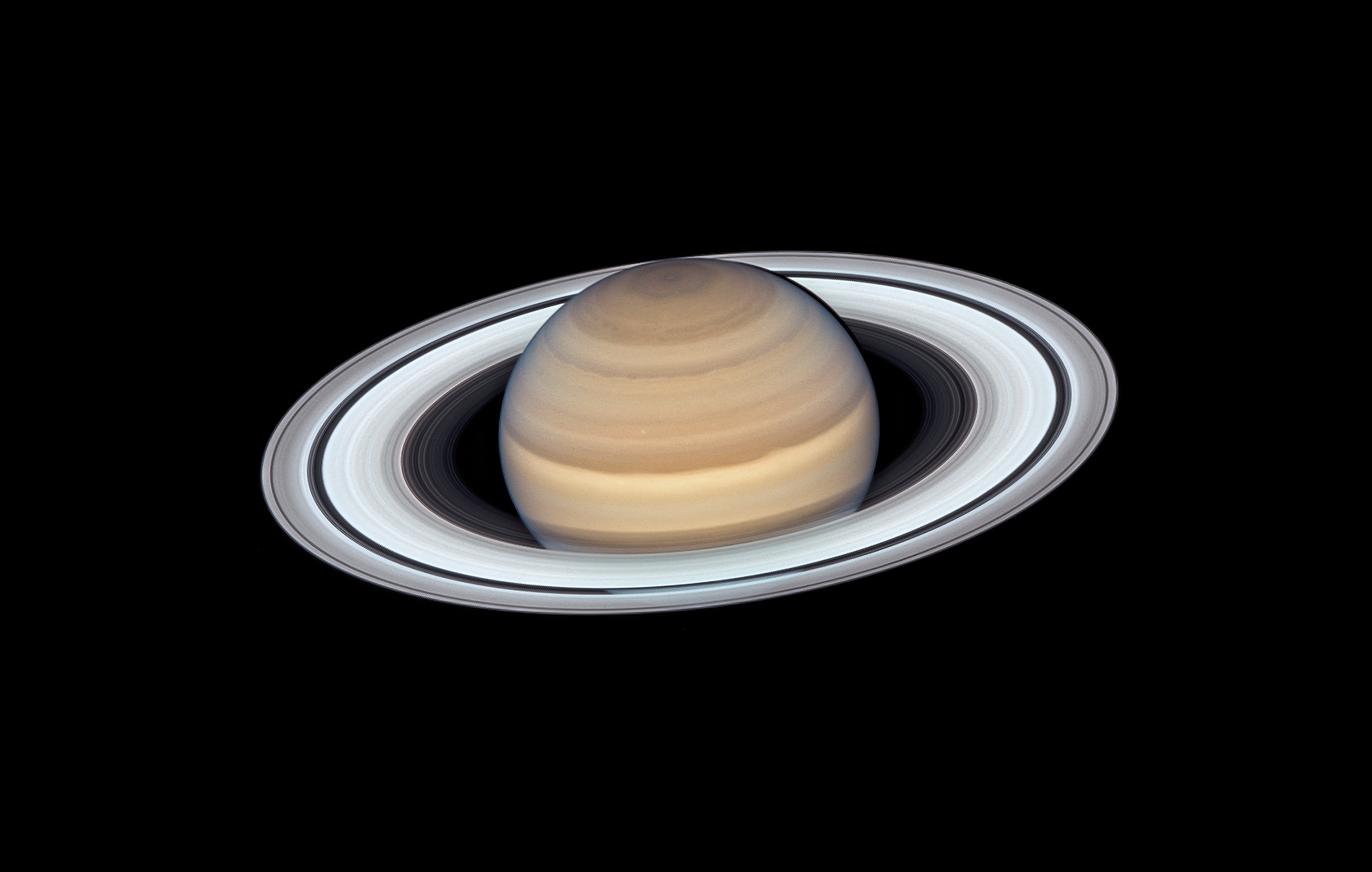 Saturne vue par le télescope spatial Hubble lorsqu'elle était au plus de la Terre le 20 juin 2019.  © NASA, ESA, A. Simon (Goddard Space Flight Center), et M.H. Wong (University of California, Berkeley)