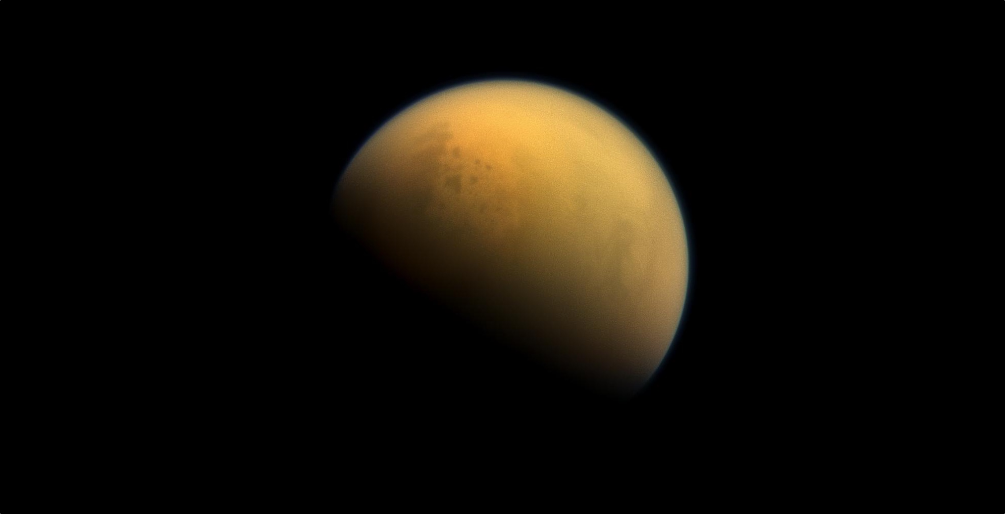 Titan (5.151 km de diamètre) est le plus grand satellite de Saturne. © Nasa, JPL, University of Arizona, University of Idaho