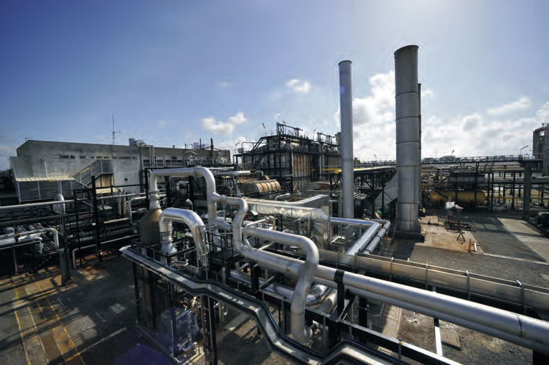 L'installation pilote de Lacq, réalisée par Alstom pour une raffinerie de Total. Le gaz carbonique extrait est enfoui dans des gisements de gaz naturel. © Alstom