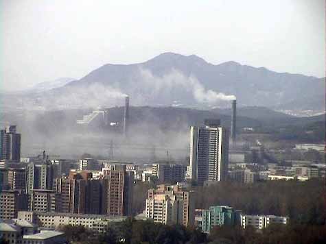 Zone industrielle à Pyongyang (Chine). Crédit : Yangguizi