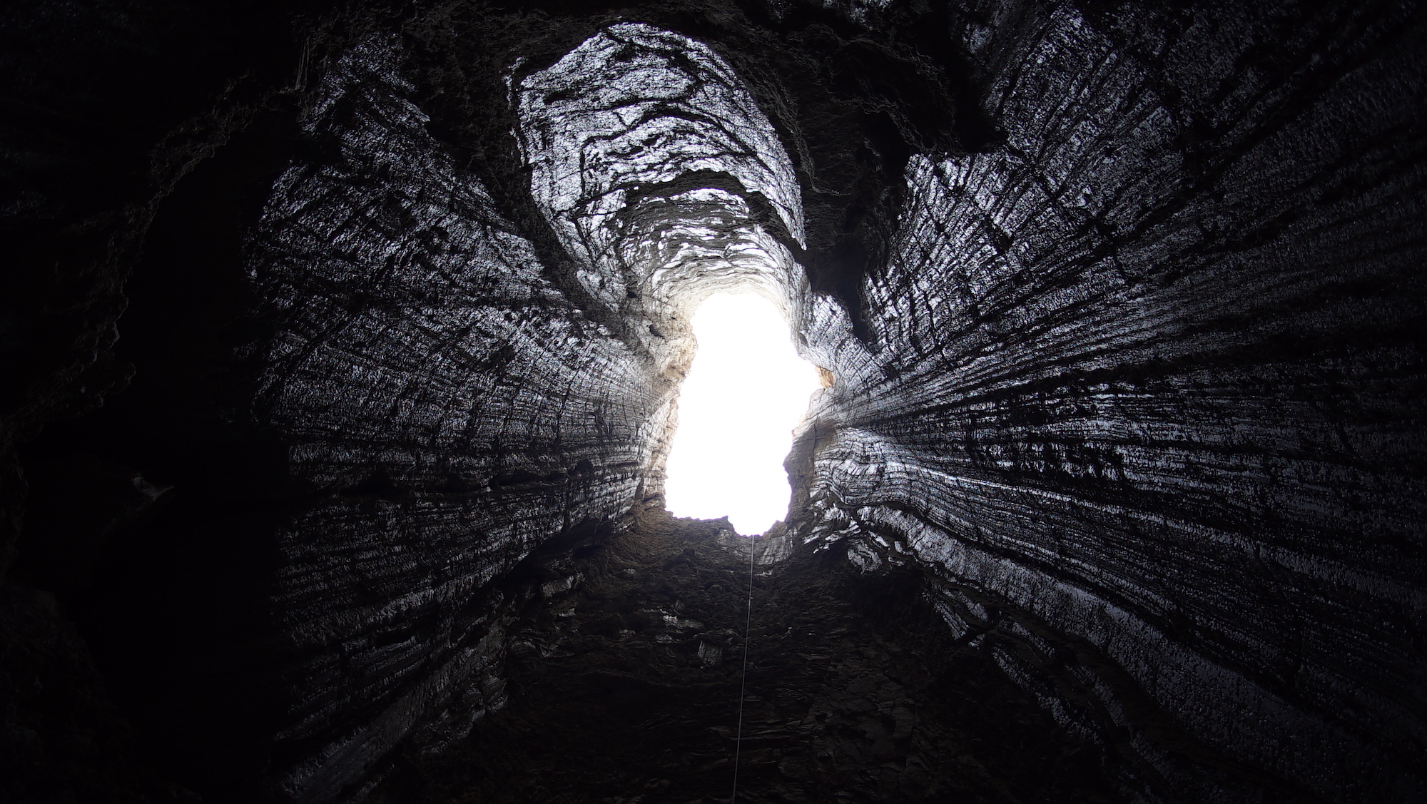 L’entrée de la grotte Malham, située sous le mont Sedom en Israël. © Anton Chikishev, Université hébraïque
