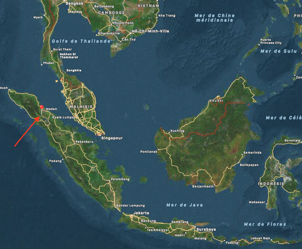 Le Mont Sinabung, qui mesure 2.745 mètres de hauteur, est situé au nord de l’île de Sumatra. © Apple Plans