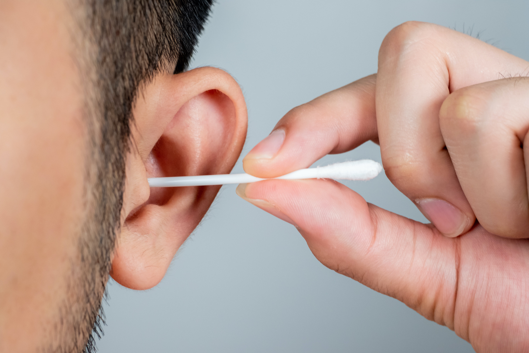 Le cérumen d’oreille donne une mesure fiable du taux de cortisol chronique. © chatchawan, Adobe Stock