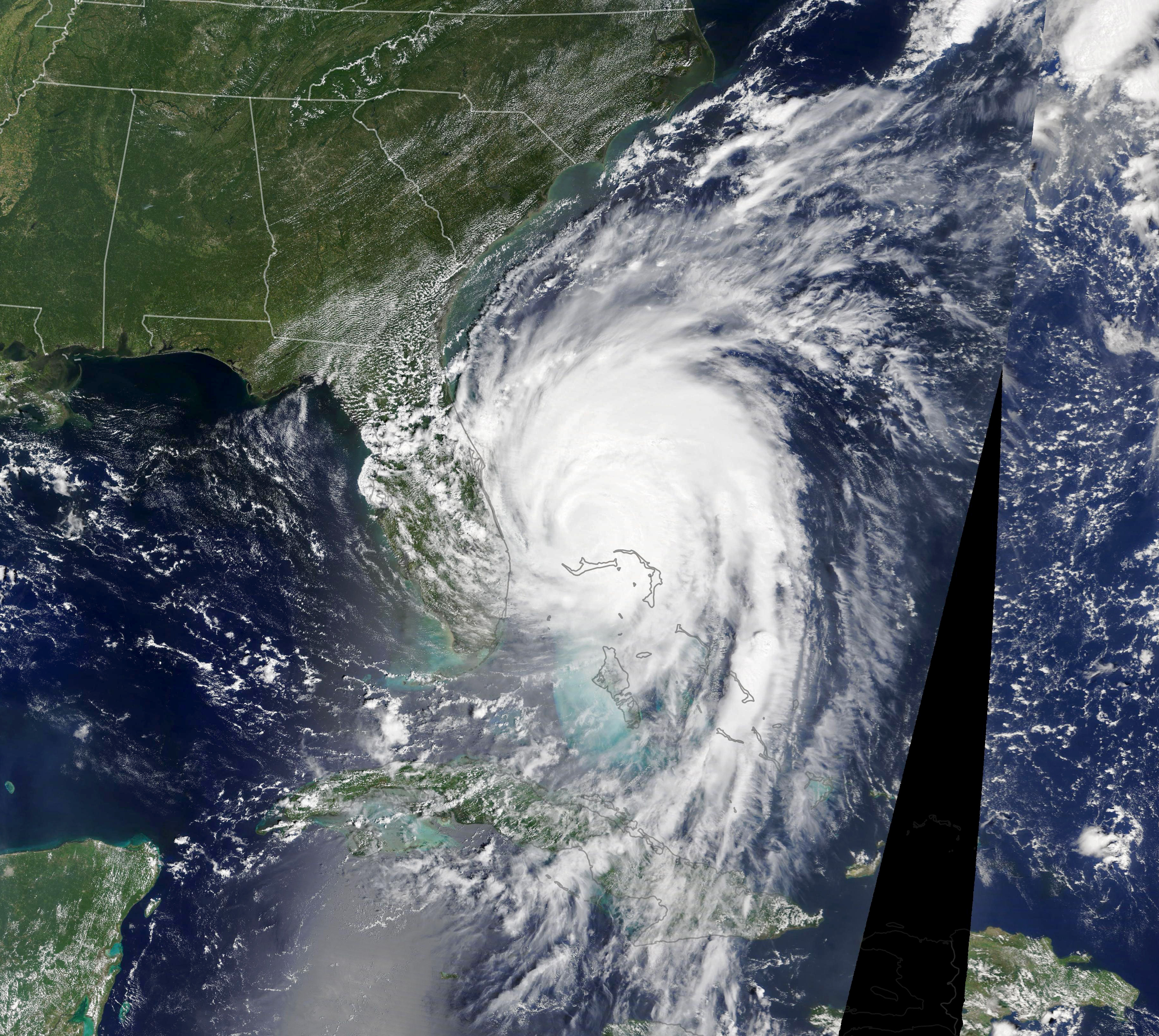 Après avoir dévasté les Bahamas, l’ouragan Dorian arrive à proximité de la Floride le 3 septembre 2019. ©&nbsp;Nasa&nbsp;Earth Observatory