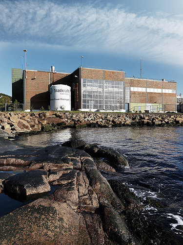 La centrale prototype de Tofte, qui utilise l’eau du fjord comme source d’eau salée pour sa production d’électricité par osmose. © Statkraft CC by-nc-nd 