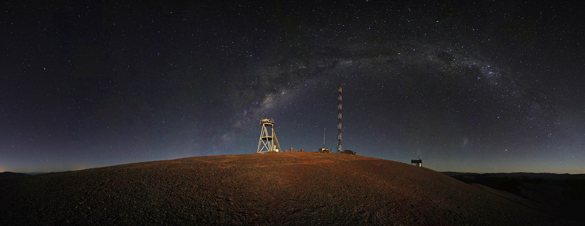 Le site chilien de Cerro Armazones où sera construit le télescope géant de 42 mètres de l'ESO. Crédits ESO/S. Brunier