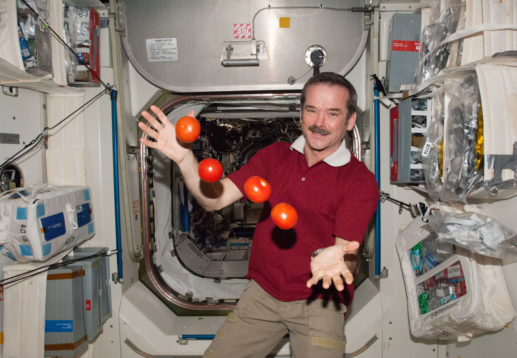 L'astronaute Chris Hadfield est devenu le premier Canadien commandant de la Station spatiale internationale. Il assume cette fonction depuis le 13 mars, et cela sera le cas jusqu'à son départ de l'ISS, en mai 2013. © Nasa