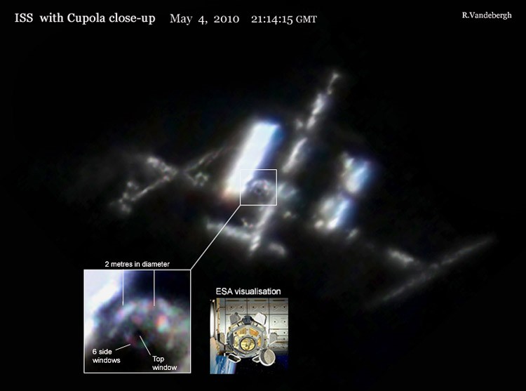 L'ISS n'est pas très loin de nous. Elle est ici photographiée, le 4 mai 2010, par l'astronome amateur hollandais Ralf Vandebergh. On distingue notamment la coupole et ses fenêtres. © R. Vandebergh