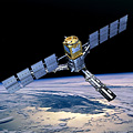 Vue d'artiste du satellite Smos dans l'espace. © Esa
