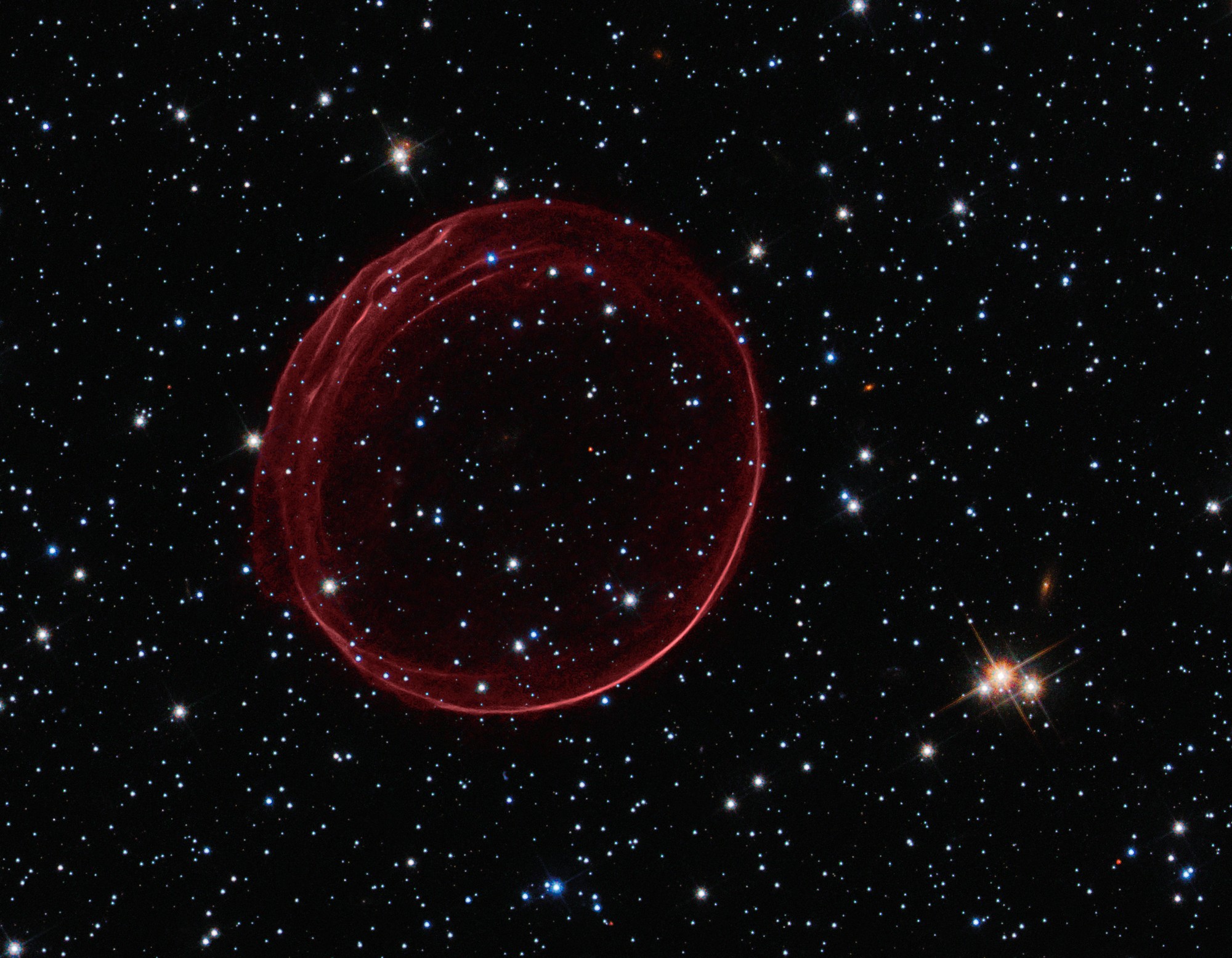 SNR 0509, le cadeau de Noël du télescope Hubble. © Nasa/Esa/The Hubble Heritage Team (STScI/AURA)/J. Hughes (Rutgers University)