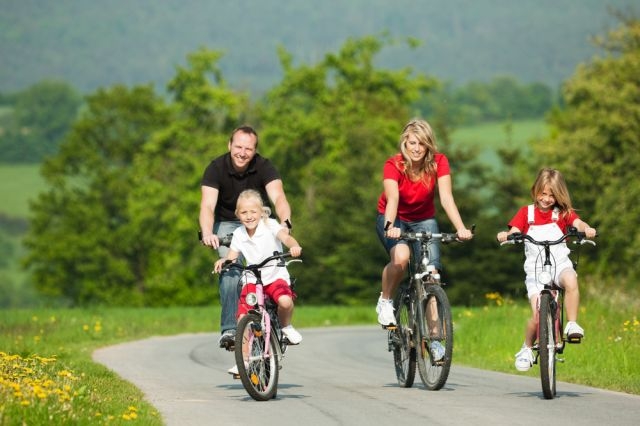 Les moyens de transport durables sont à l'honneur durant la Semaine de la mobilité. © Kzenon, shutterstock.com