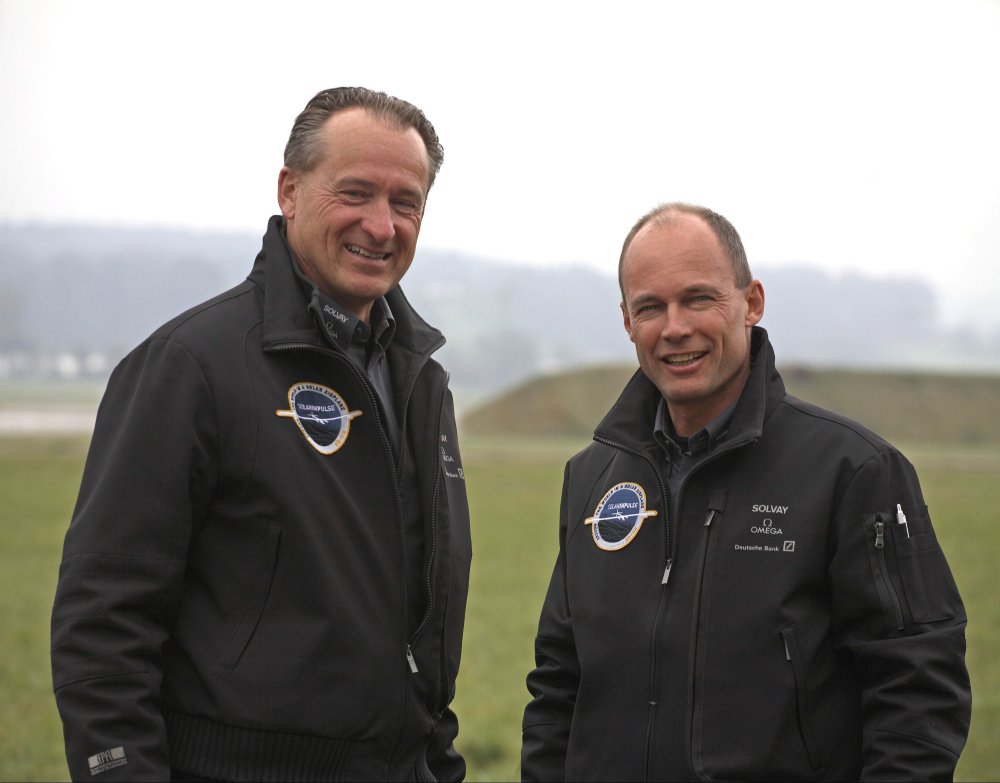 De gauche à droite, André Borschberg et Bertrand Piccard, les deux initiateurs du projet Solar Impulse. © Solar Impulse