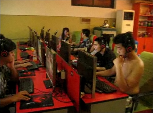 Les Chinois, comme dans ce cybercafé, sont de plus en plus nombreux à apprécier Internet. © Triciawang / Flickr - Licence Creative Common (by-nc-sa 2.0)