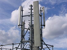 Les antennes-relais nécessaires aux téléphones mobiles ne seraient pas source de risque de cancer. © ~Pyb / Licence Creative Commons